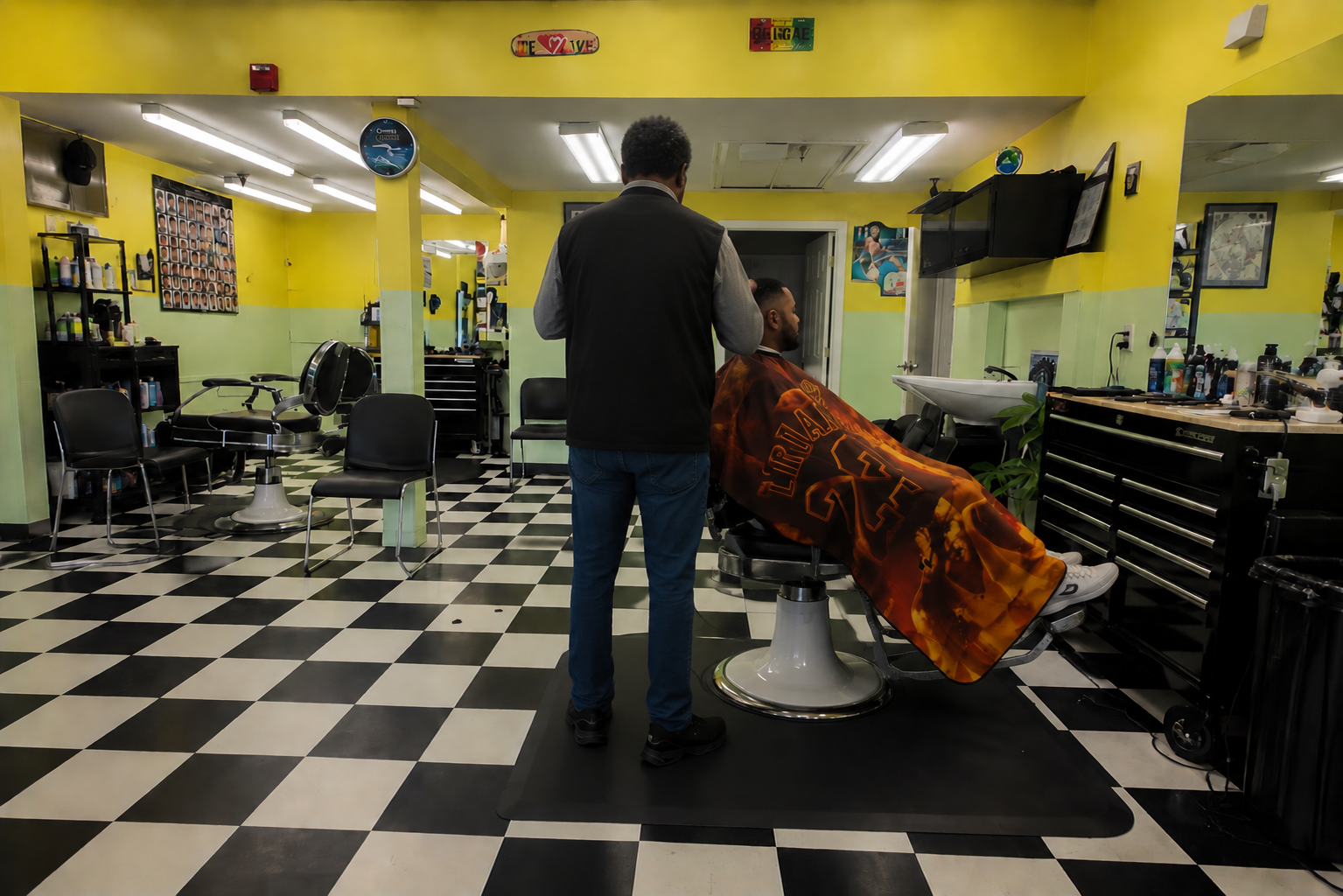 Master Barber in Luxury Shop